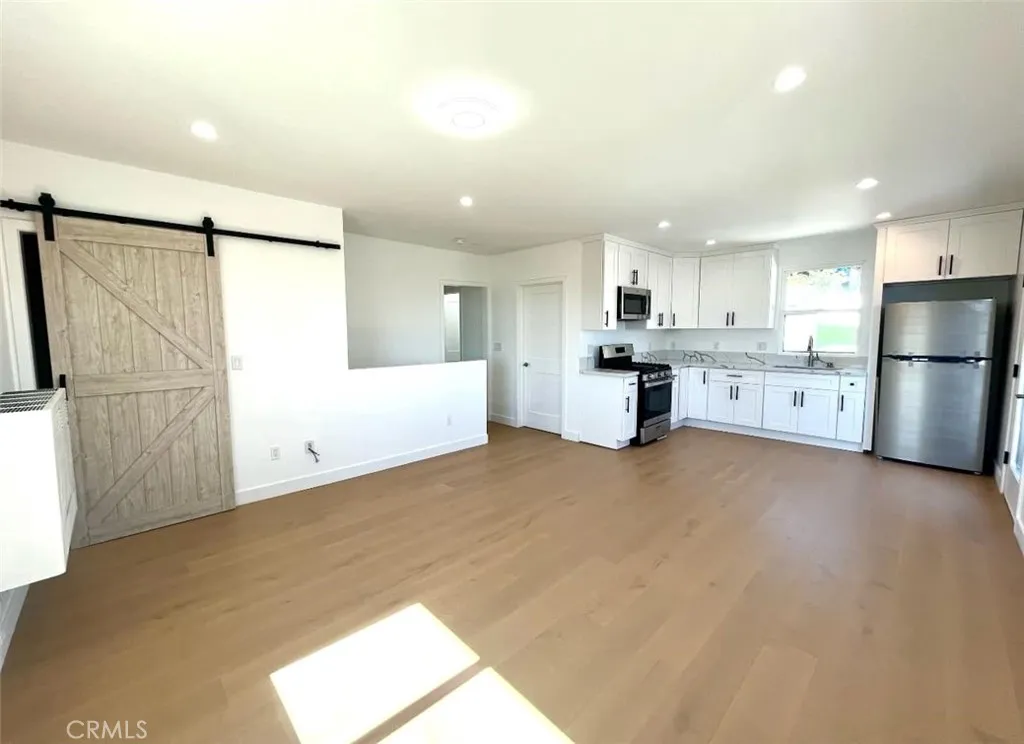 624 W 38th Street, San Pedro, California 90731 home-pic-22